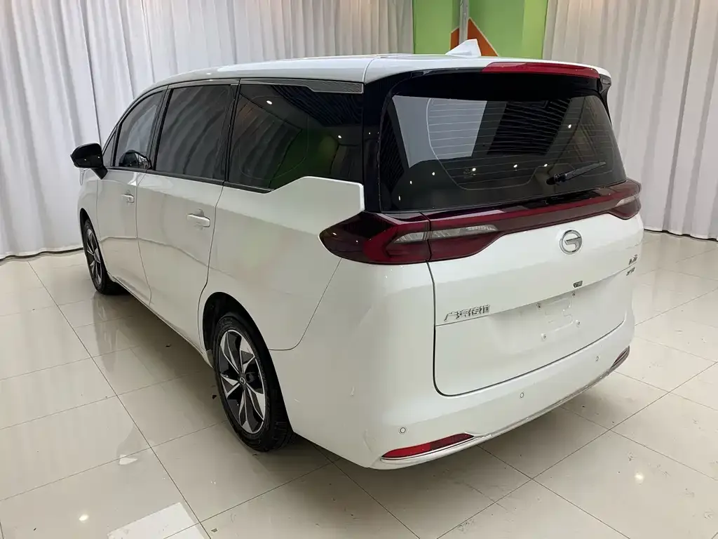 GAC Motor Trumpchi M6 — фото 8