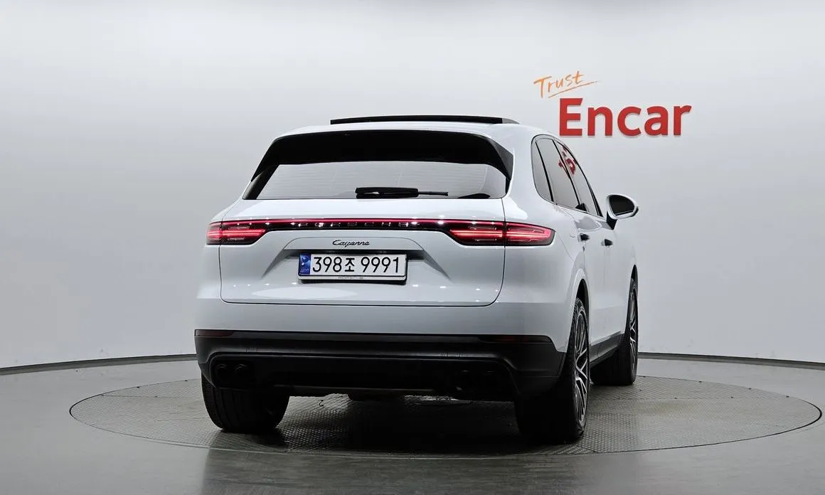Porsche Cayenne — фото 10