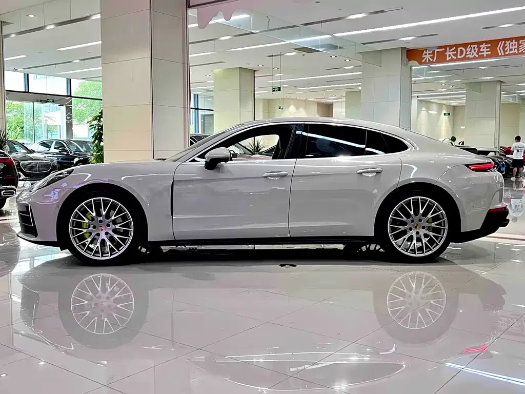 Porsche Panamera — фото 2