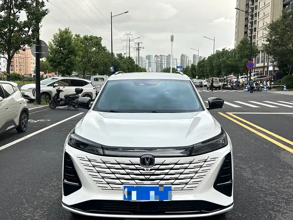 Changan CS75 PLUS — фото 9
