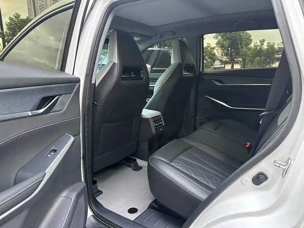 Changan CS75 PLUS — фото 3