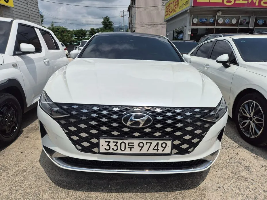 Hyundai Grandeur — фото 1
