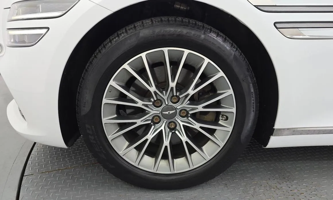 Genesis G80 — фото 10