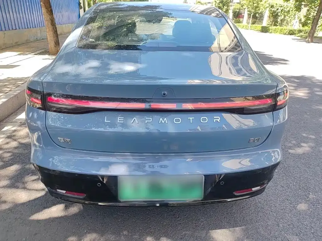 Leapmotor Leapmotor B01 — фото 10