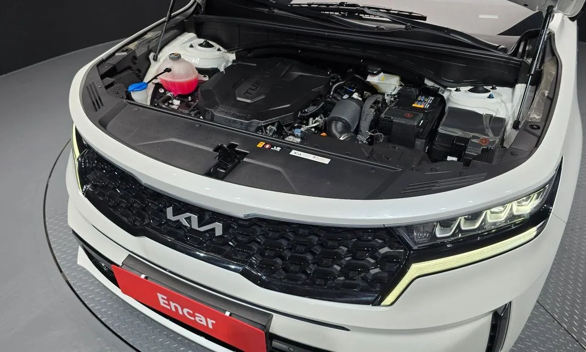 Kia Sorento — фото 6