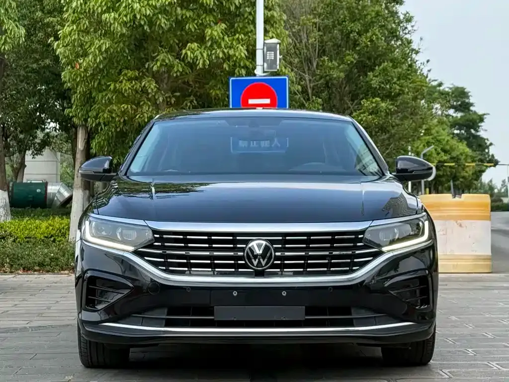 Volkswagen Passat — фото 9