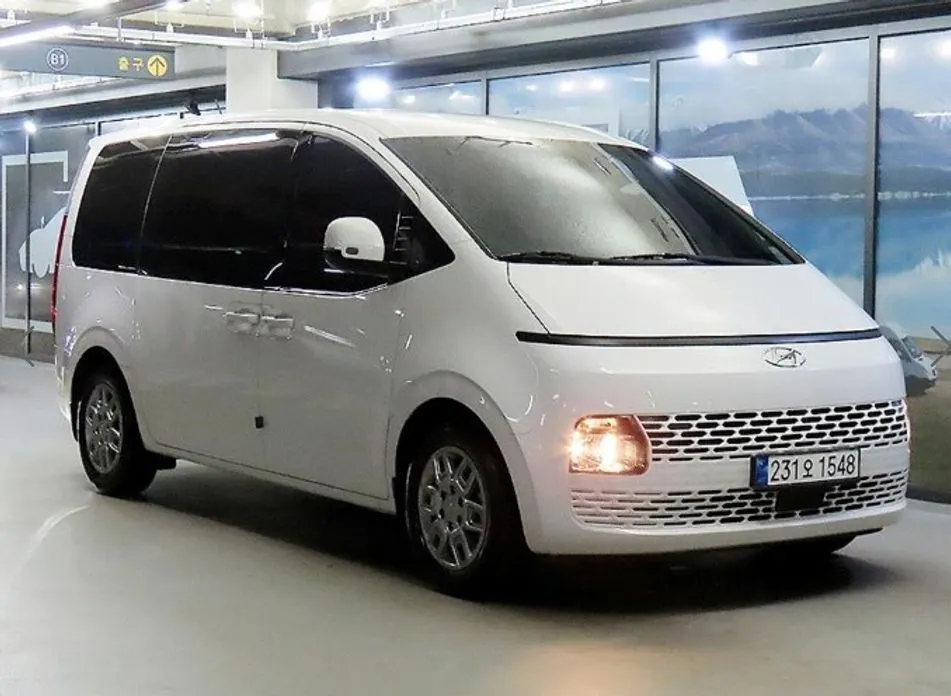 Hyundai Staria — фото 2