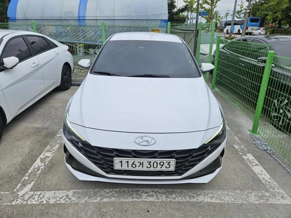 Hyundai AVANTE — фото 4