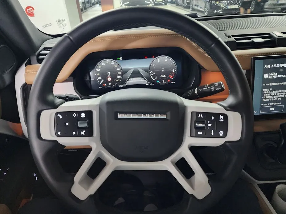 Land Rover Defender — фото 10