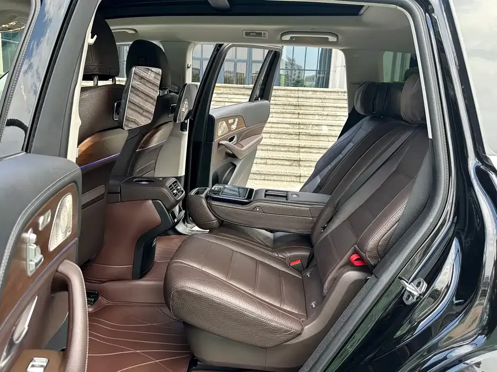Mercedes-Benz GLS — фото 6