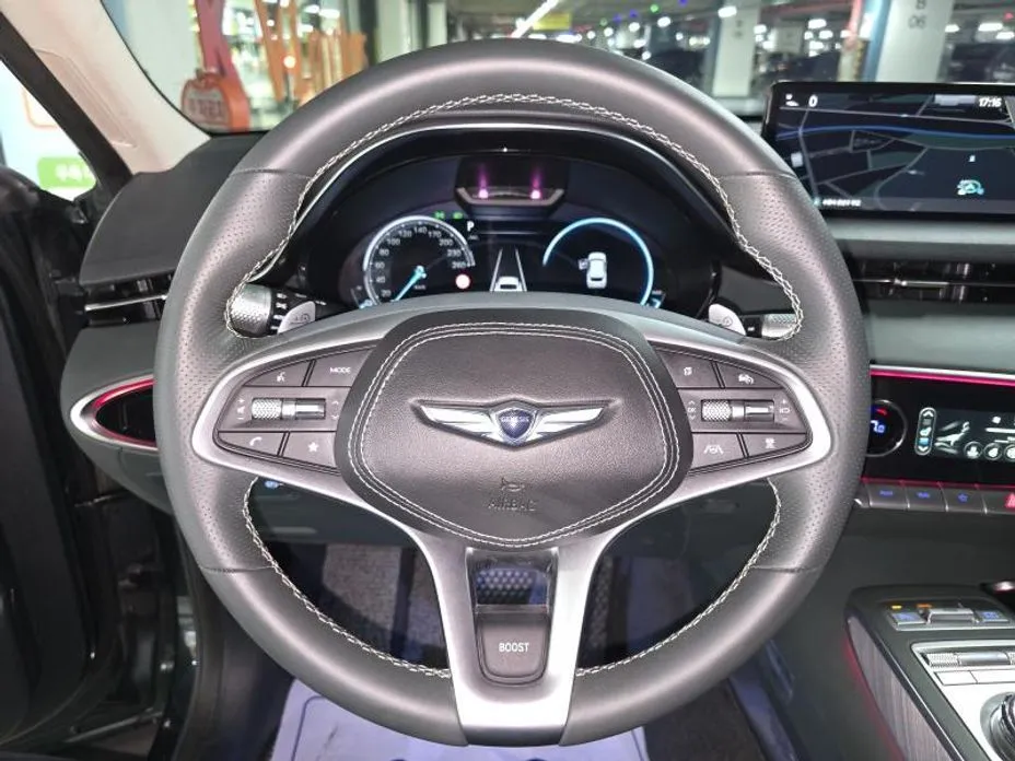 Genesis GV70 — фото 10