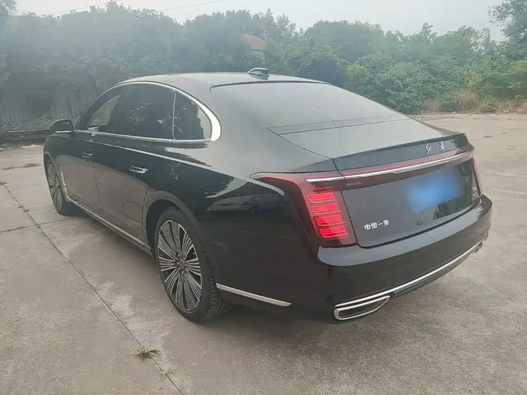 Hongqi H9 — фото 2
