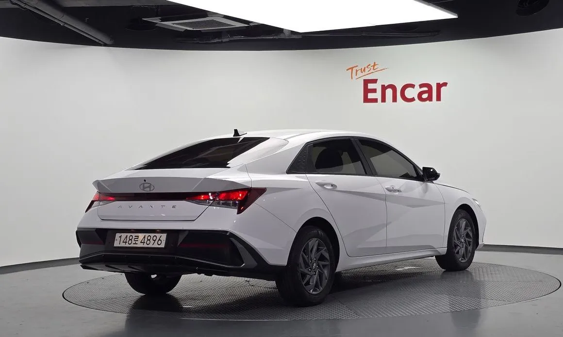 Hyundai AVANTE — фото 9