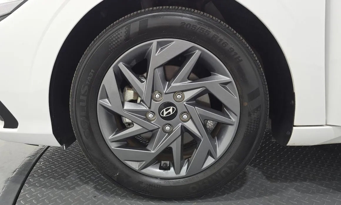 Hyundai AVANTE — фото 10