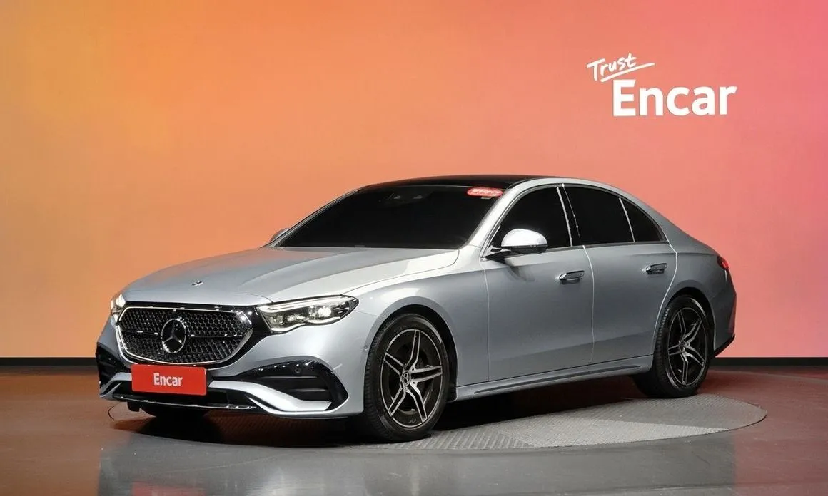 Mercedes-Benz E-Class — фото 1