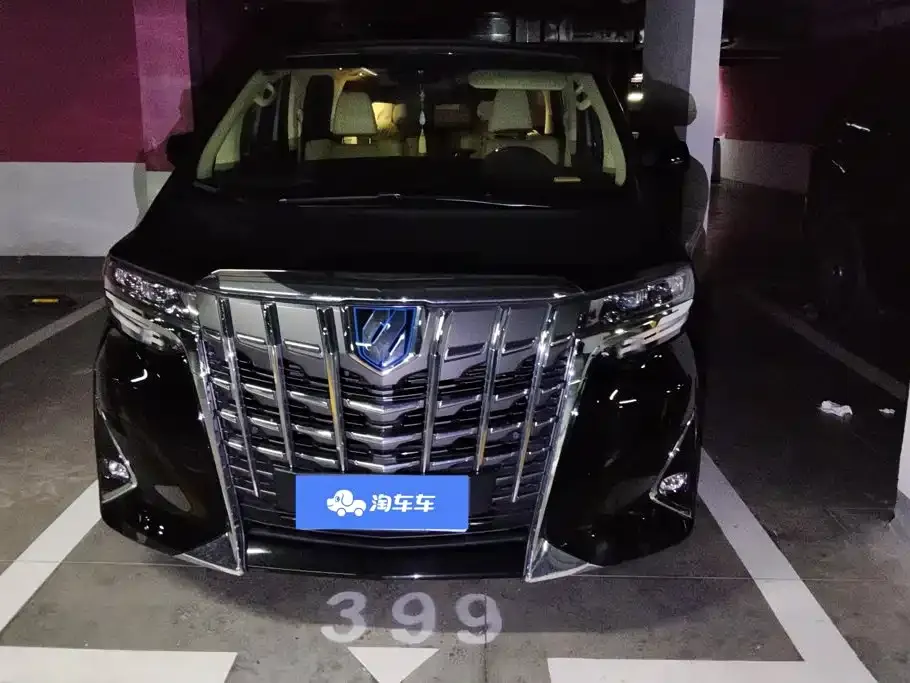 Toyota Alphard — фото 7