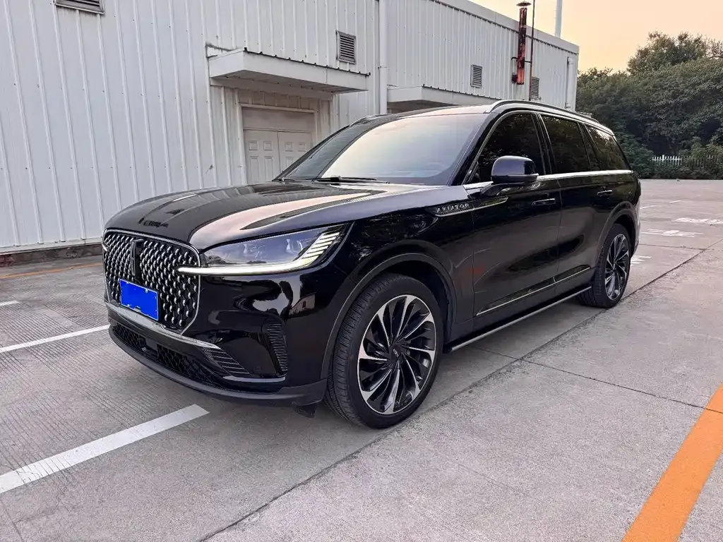 Lincoln Aviator — фото 1