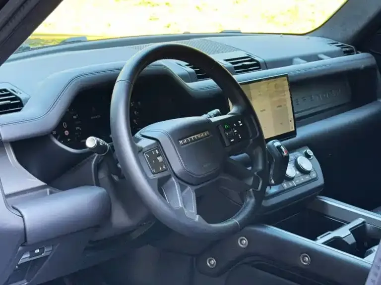 Land Rover Defender — фото 4