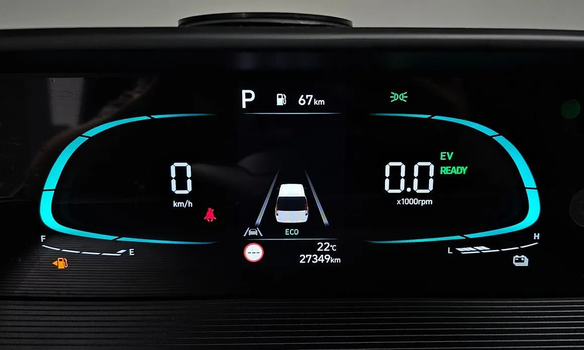 Hyundai Staria — фото 2