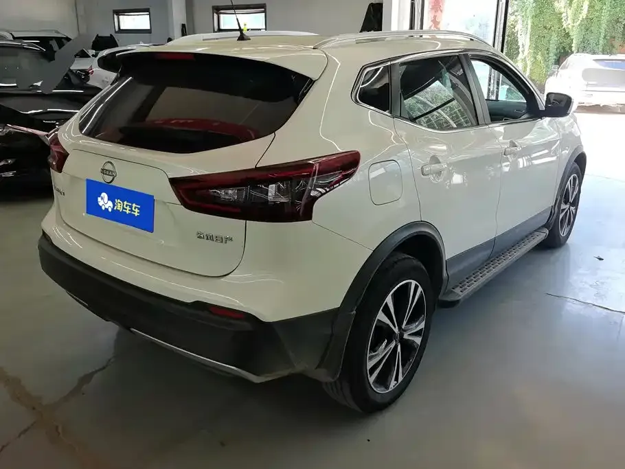 Nissan Qashqai — фото 9