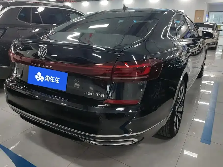 Volkswagen Passat — фото 4