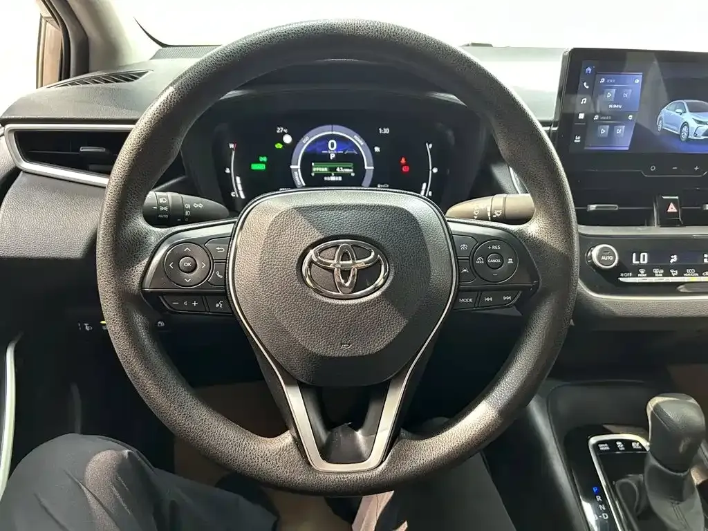 Toyota Corolla — фото 2