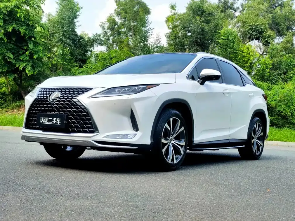 Lexus RX — фото 1