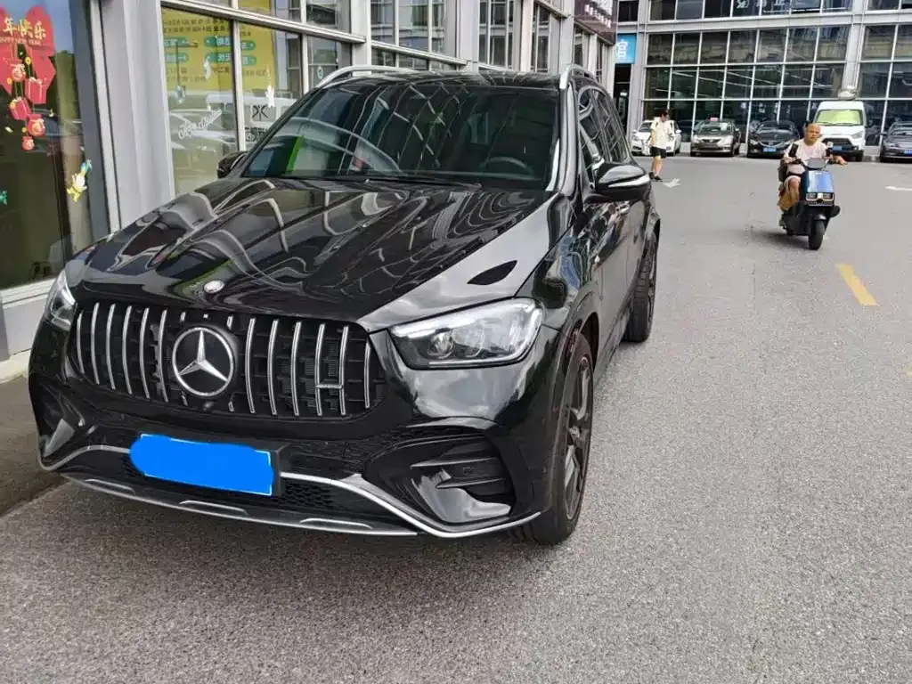 Mercedes-Benz GLE AMG — фото 1