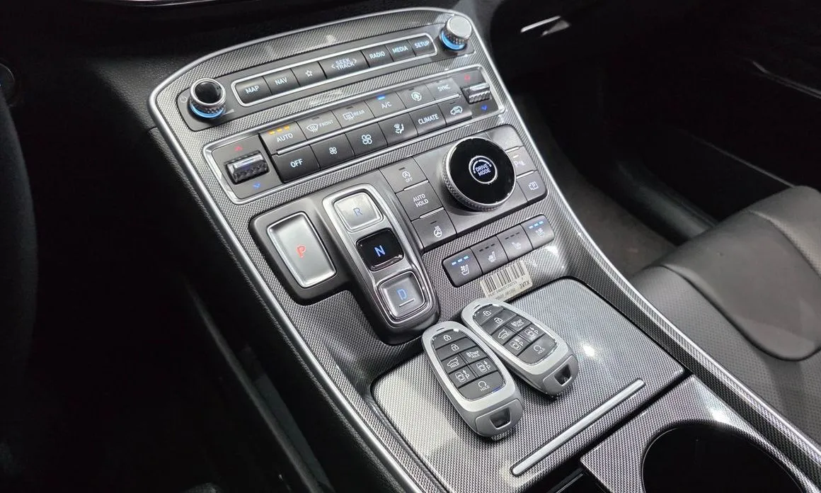 Hyundai Santafe — фото 8