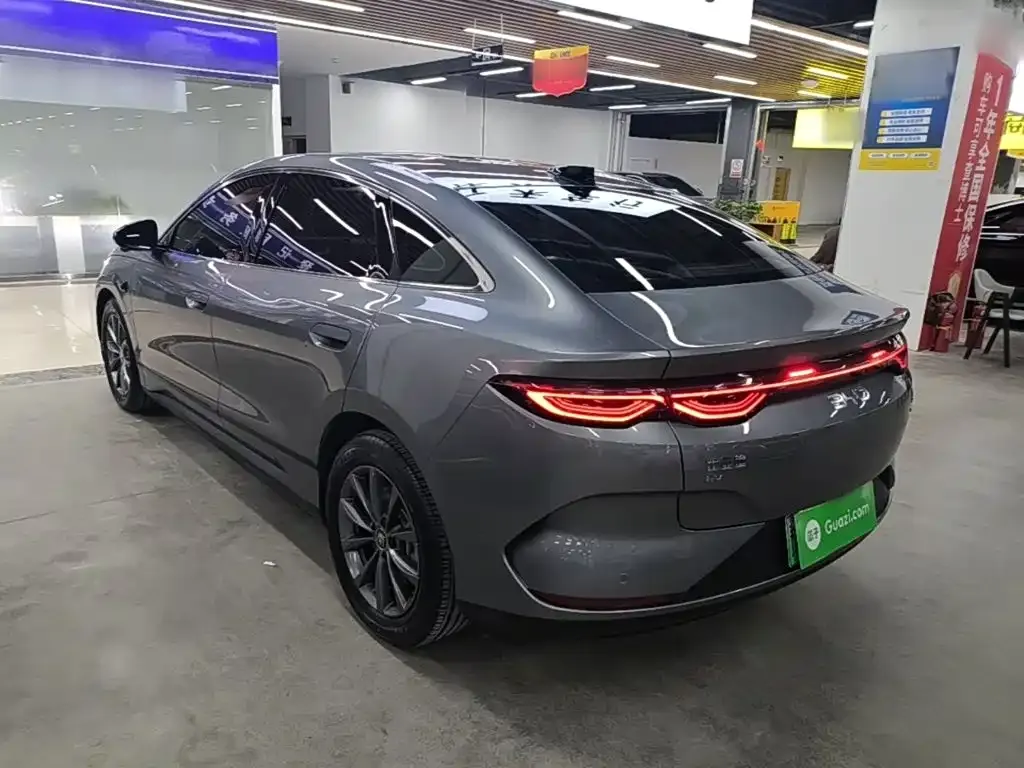 BYD Qin L — фото 10