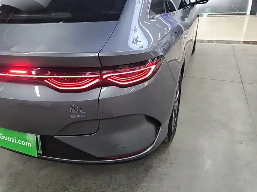 BYD Qin L — фото 8