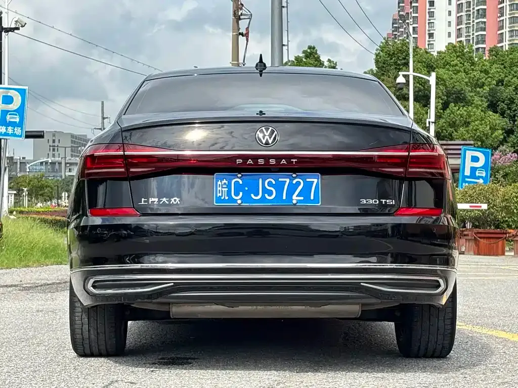 Volkswagen Passat — фото 6