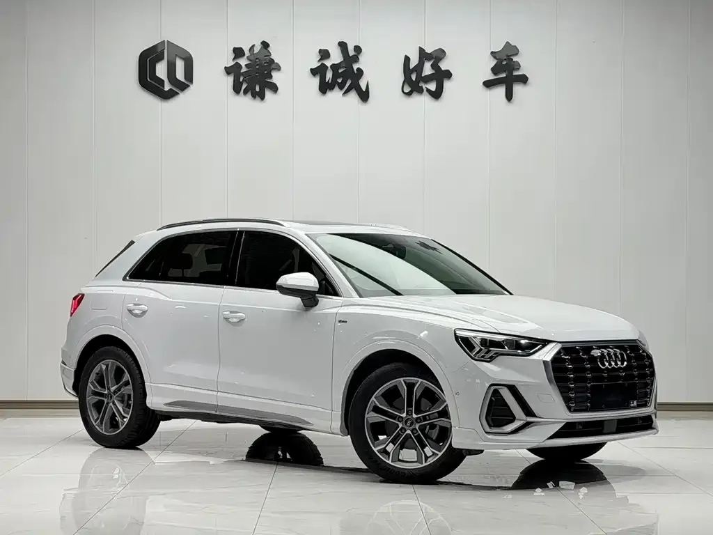 Audi Q3 — фото 3