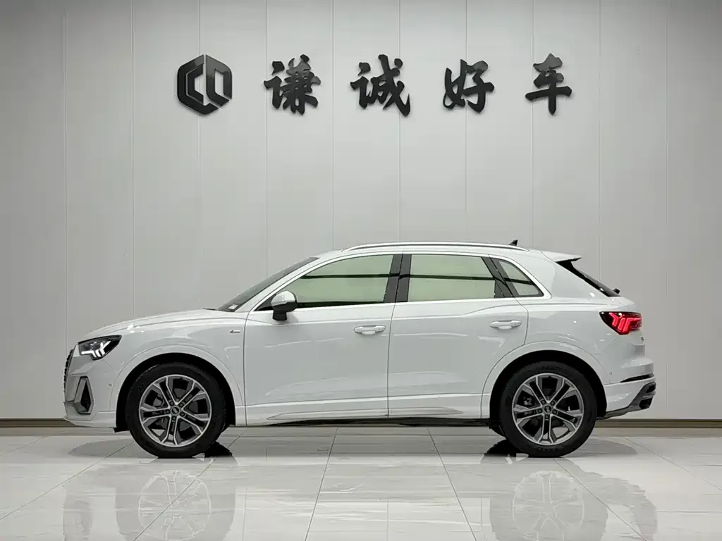 Audi Q3 — фото 2