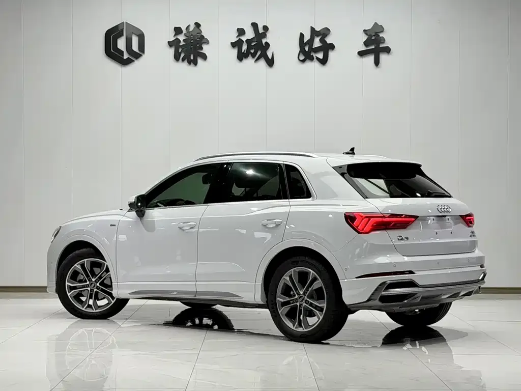 Audi Q3 — фото 4