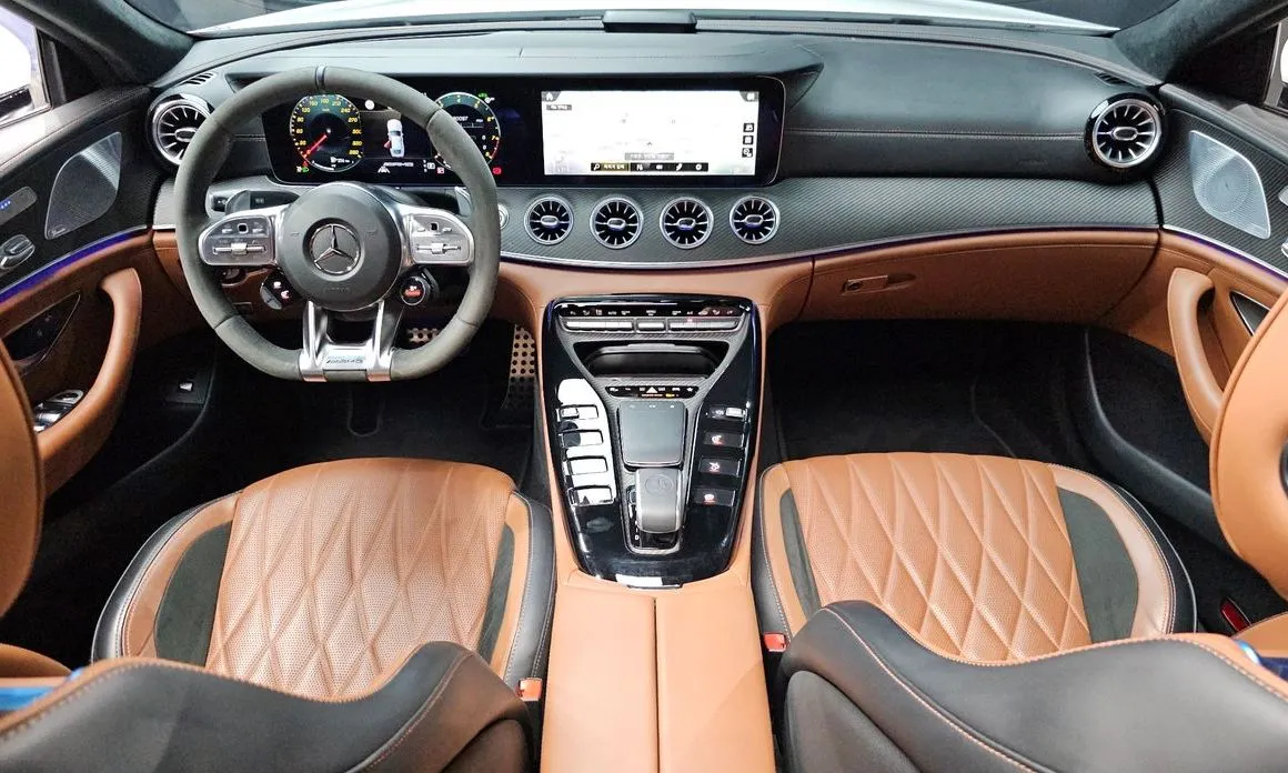 Mercedes-Benz AMG GT — фото 7