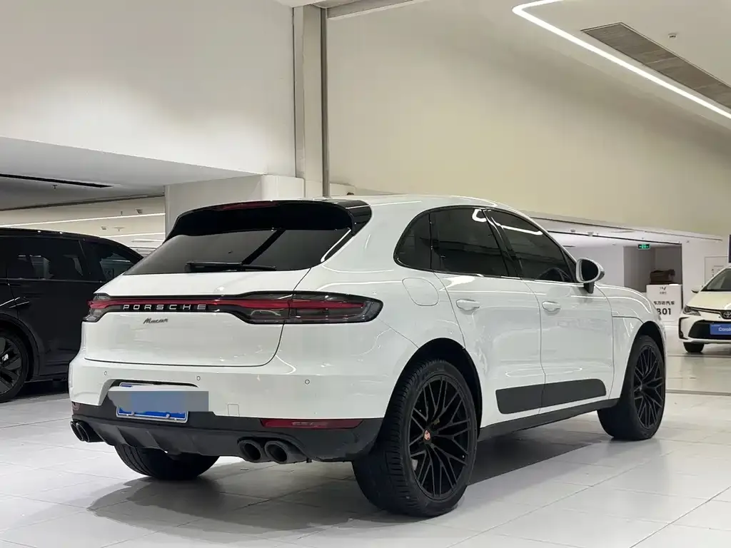 Porsche Macan — фото 9