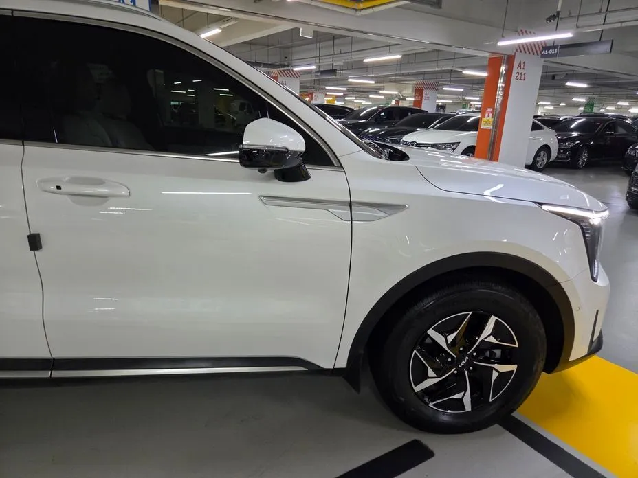 Kia Sorento — фото 4