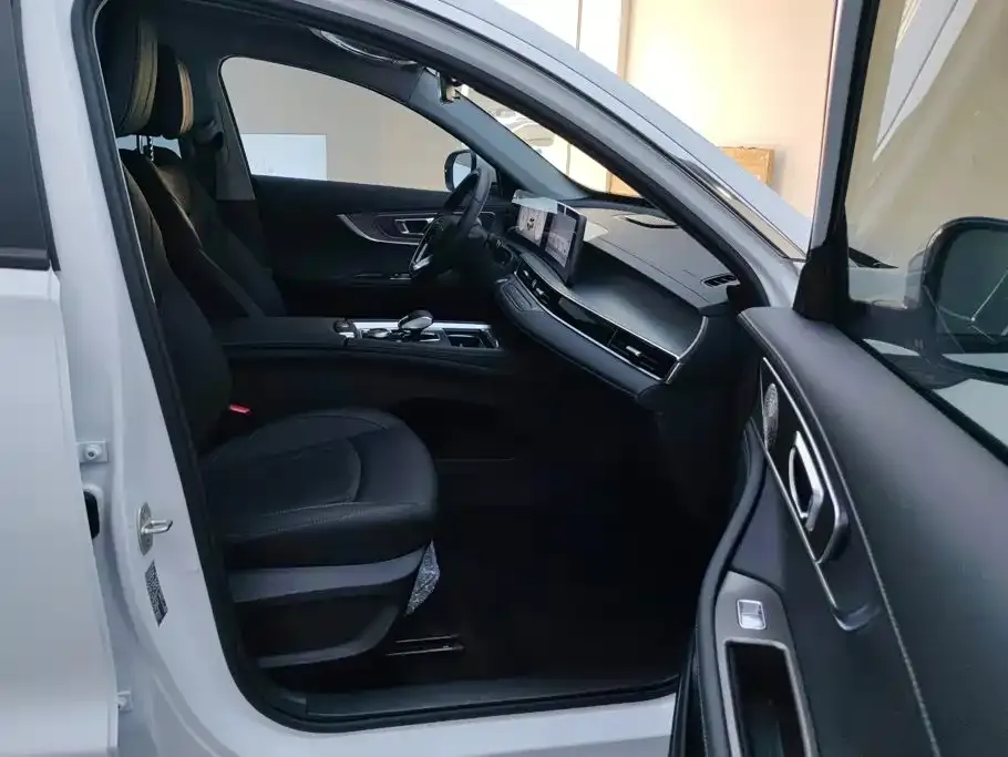Chery Tiggo 8 PRO — фото 3