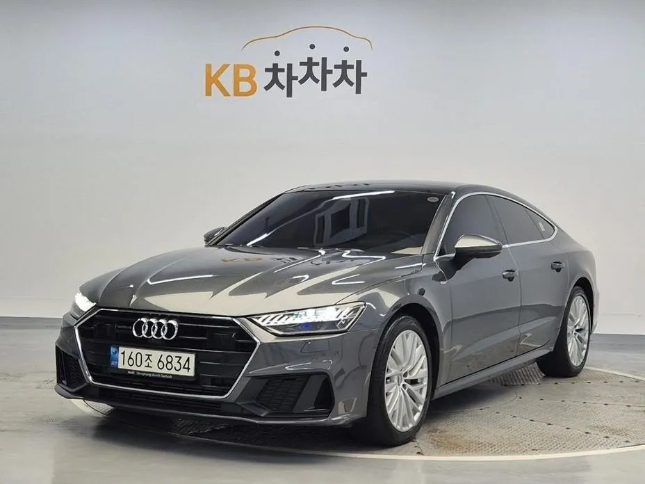Audi A7 — фото 1
