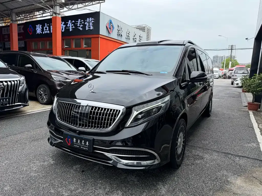 Mercedes-Benz Vito — фото 1