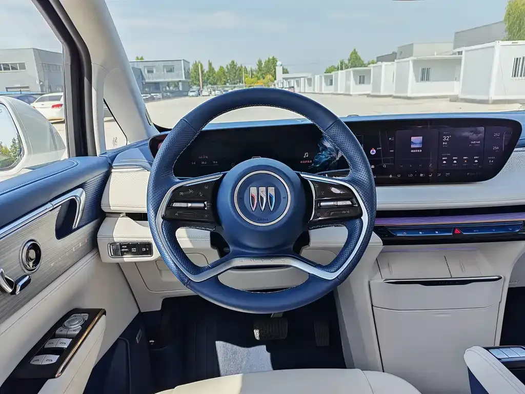 Buick GL8 Hybrid — фото 7