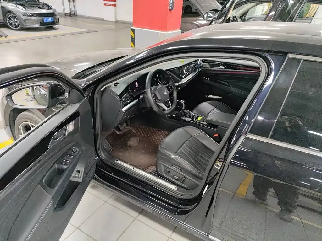 Volkswagen Passat — фото 7