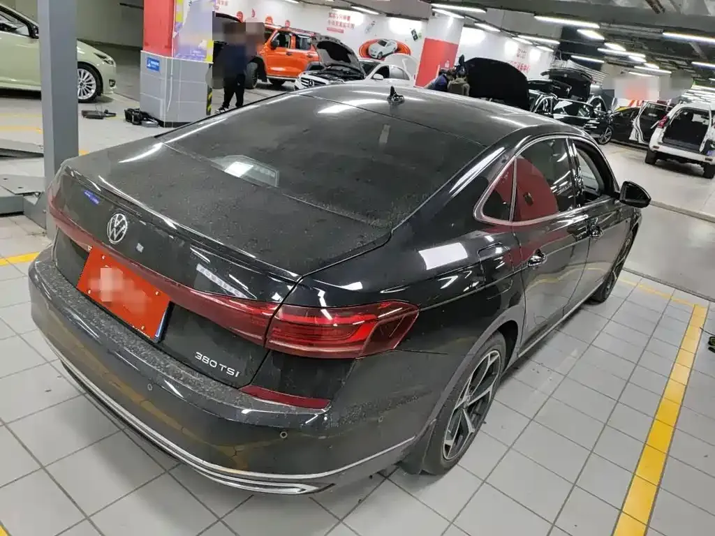 Volkswagen Passat — фото 4
