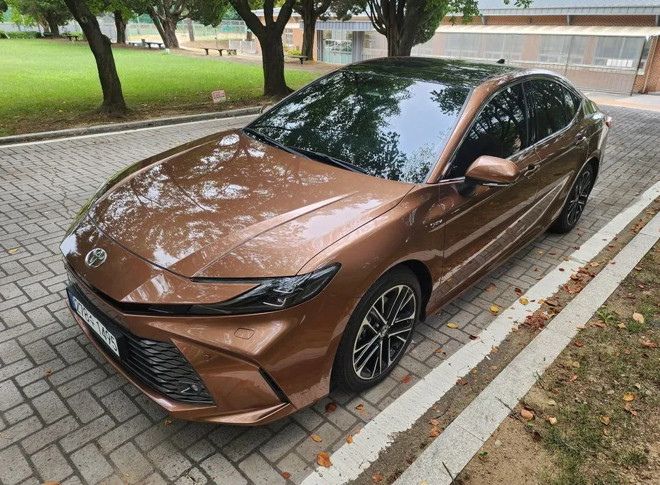 Toyota Camry — фото 10