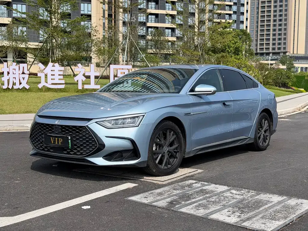 BYD Han — фото 1