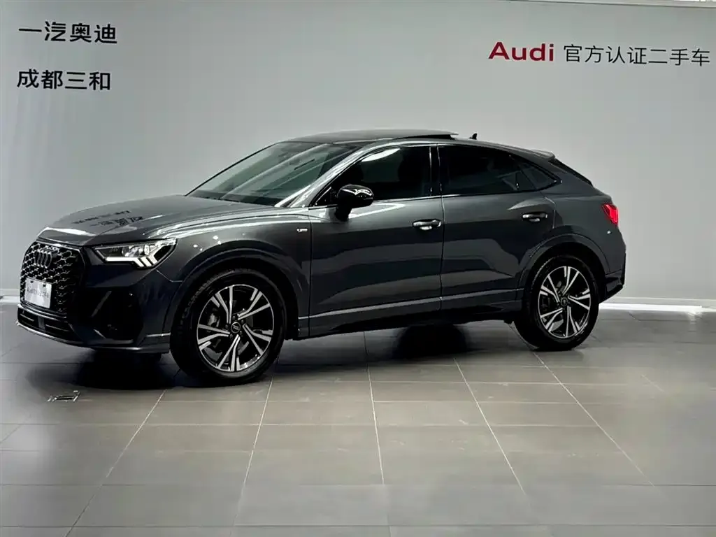 Audi Q3 Sportback — фото 1