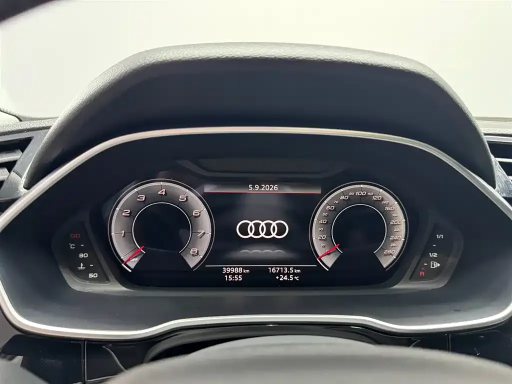 Audi Q3 Sportback — фото 2