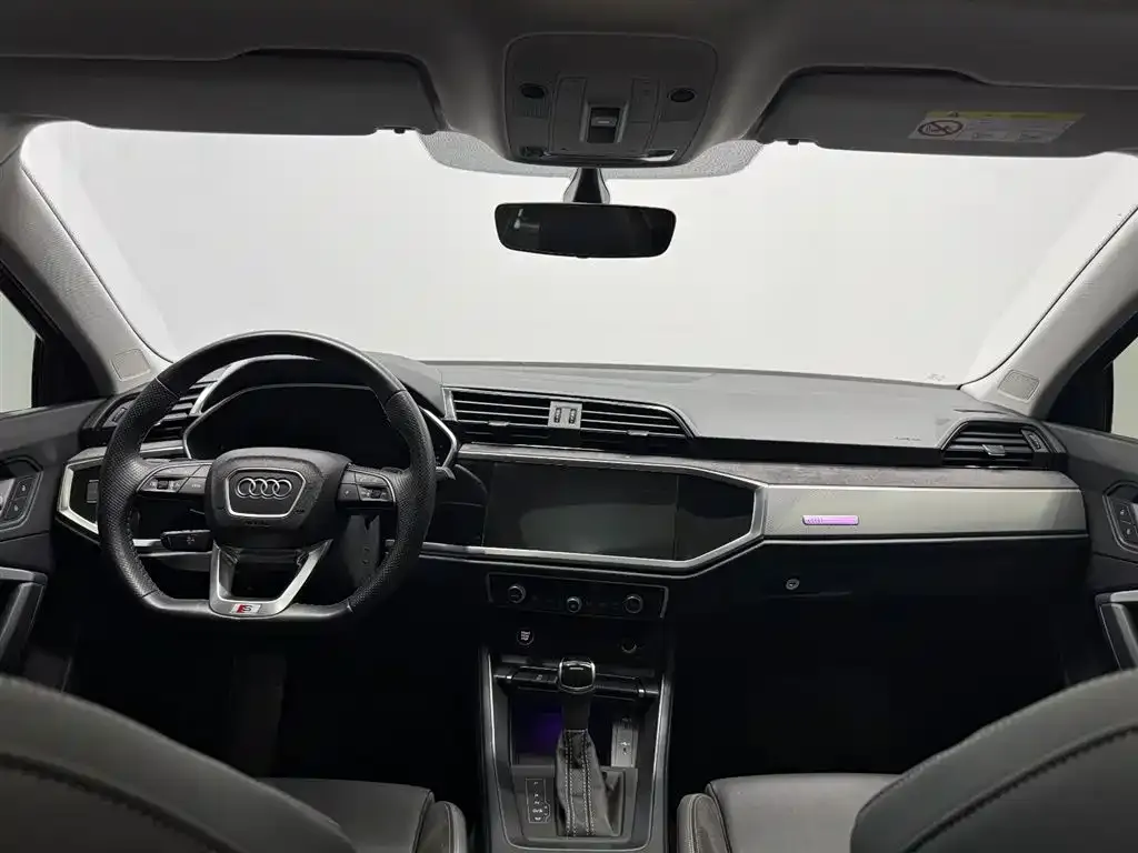 Audi Q3 Sportback — фото 6