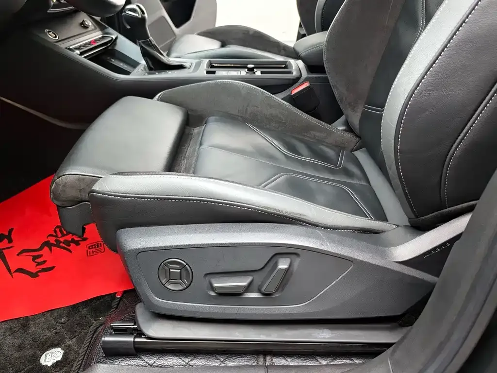Audi Q3 Sportback — фото 5